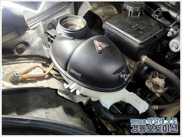 988334208_yX3eVDGk_2422da33844603130dac817415808a99e3b13c58.jpg 이미지크게보기